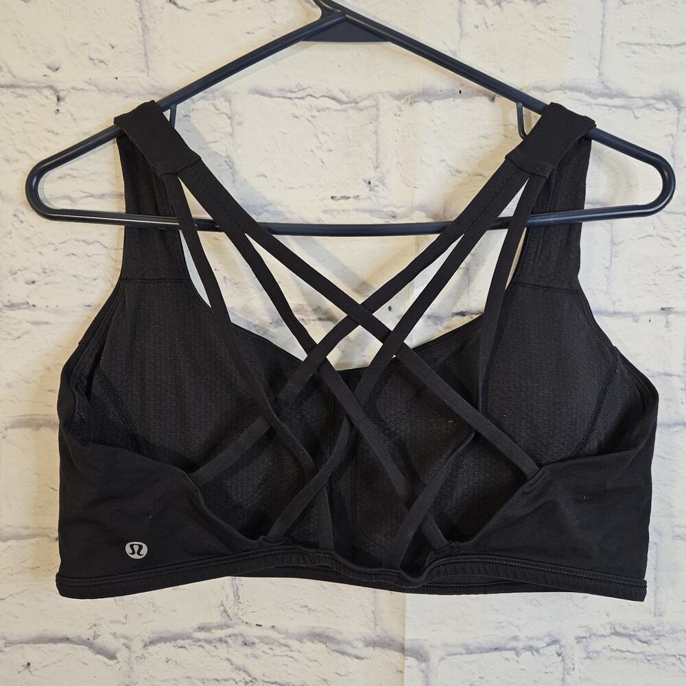 Lululemon Free To Be Serene Bra Black Strappy Criss Cross Back Yoga Size 12 C/D - Picture 2 of 5